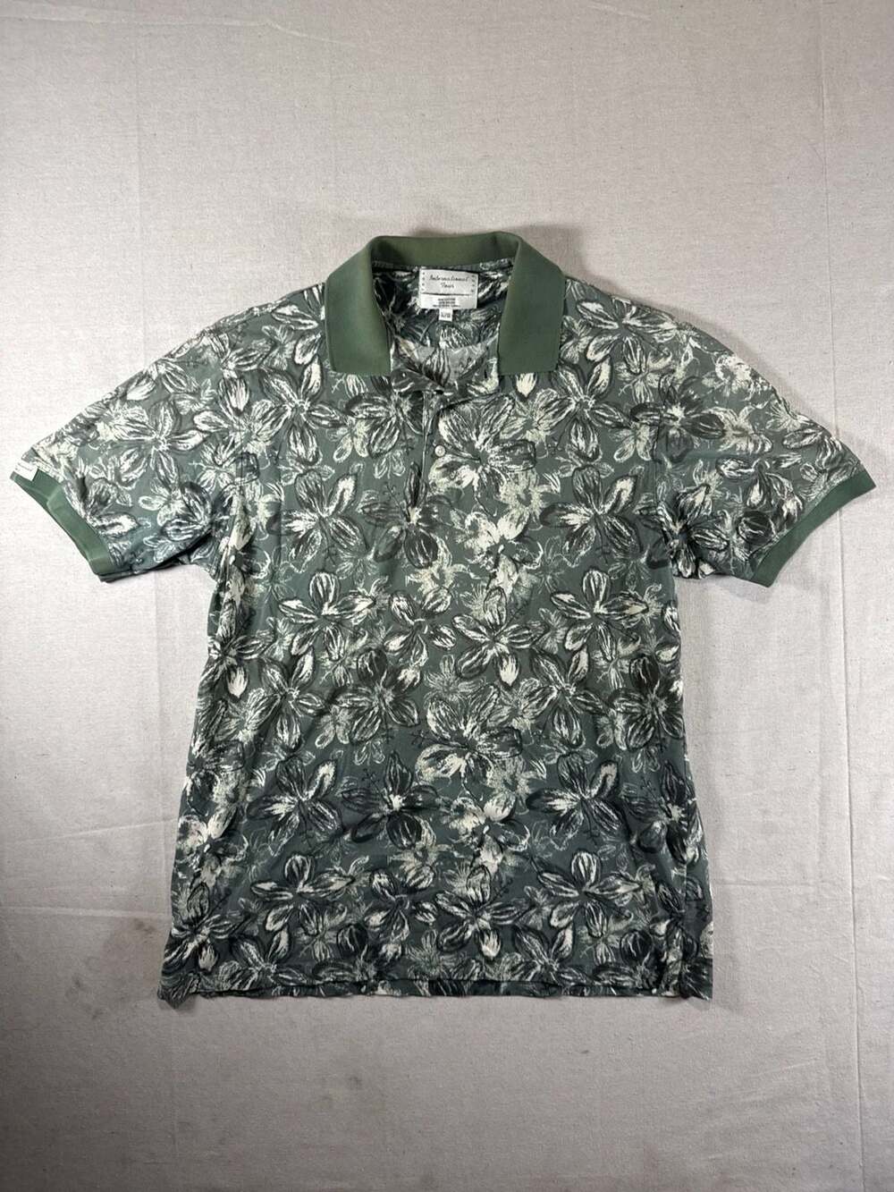 Izod International Tour Men's Floral Print Polo Shirt